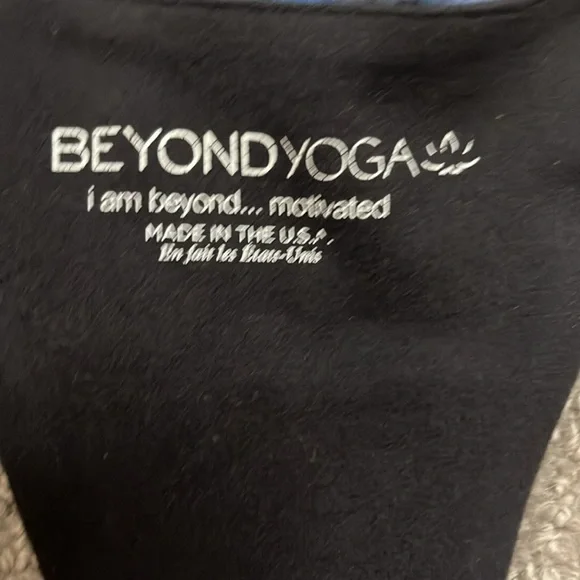 Beyond Yoga Razor Back Tank Size Small - Picture 4 of 7